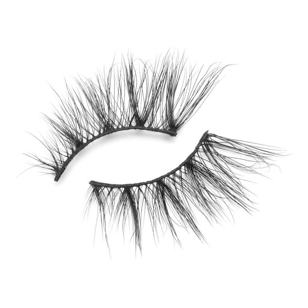 Half lash No.7: https://cpm-api.iamdev.co.uk/storage/products/1270/lash image.png
